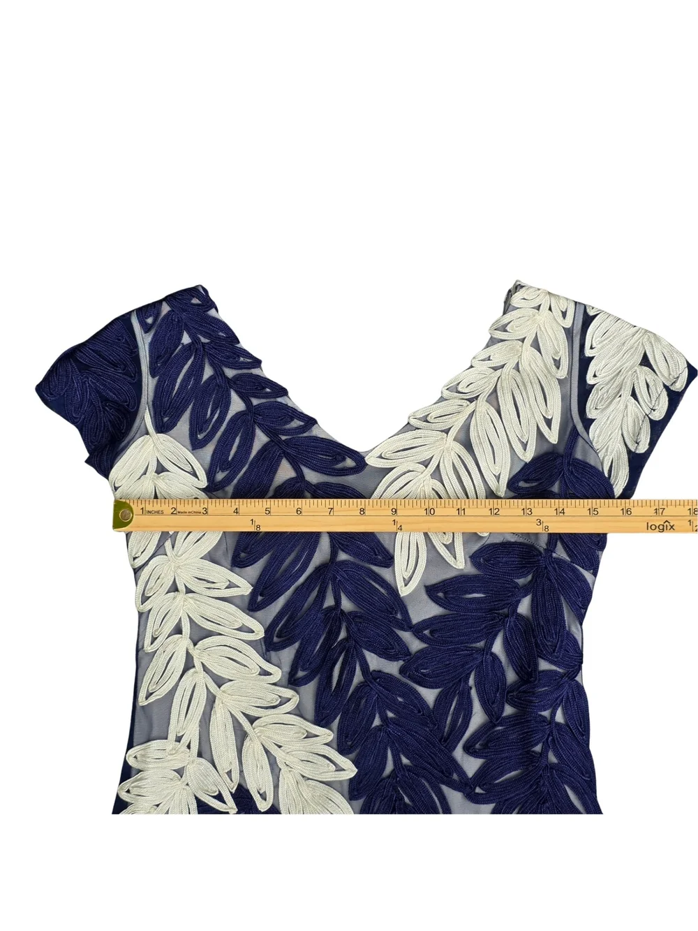 JS Collections Navy Ivory Applique Illusion Cocktail Sheath Dress Size 2